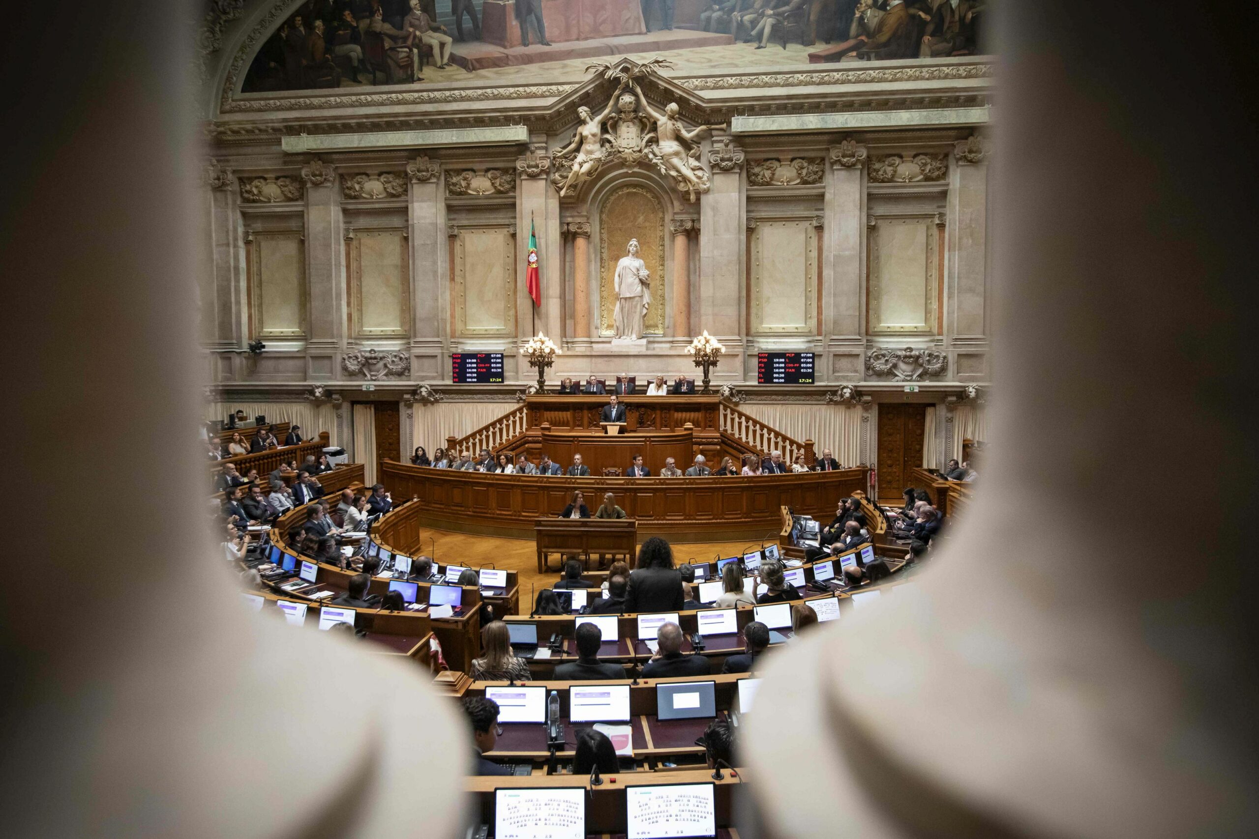 Violul a devenit infracțiune publică în Portugalia. Ce însemnă schimbarea pentru femei?