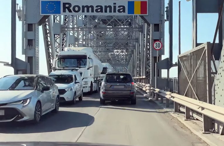 Autoritățile recomandă evitarea deplasării pe podul Giurgiu-Ruse