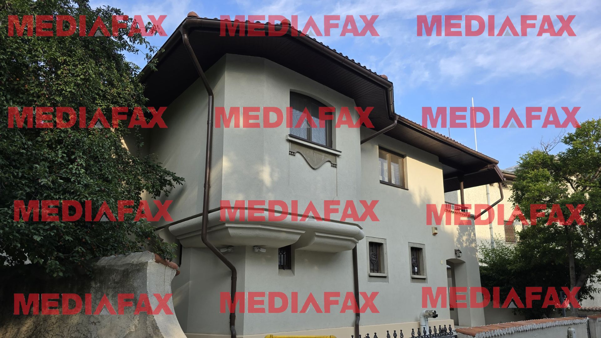 Cum arată vila de protocol în care va locui Traian Băsescu? Locuința se află aproape de fostul sediu PDL