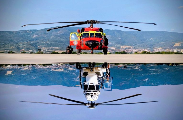 Elicopterul Black Hawk al MAI, erou în Bulgaria: 270 de tone de apă aruncate în lupta cu incendiile de vegetaţie