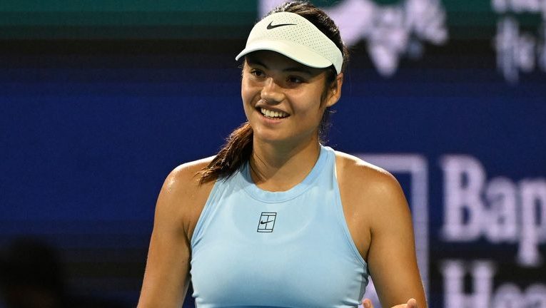 Emma Răducanu ajunge în turul al treilea la Cincinnati