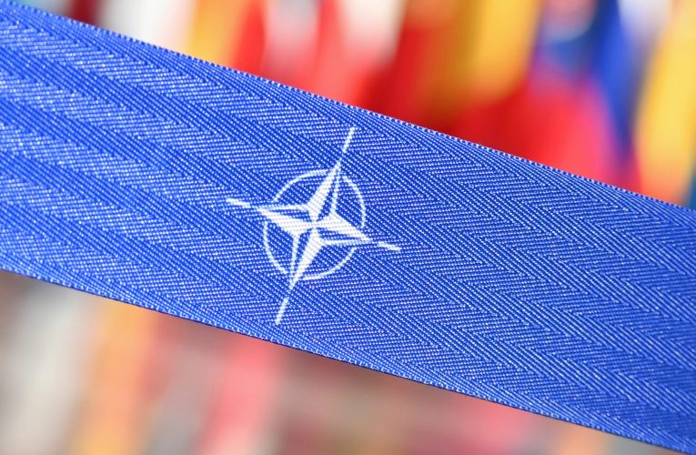 Experții europeni subliniază că aderarea la NATO este singura garanție credibilă de securitate pentru Ucraina