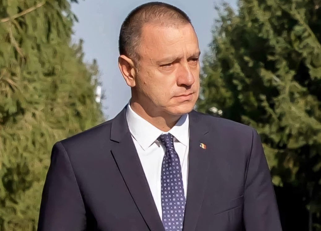 Fifor: Pensiile militare nu sunt pensii speciale. Reformați ce vreți, dar lăsați militarii în pace