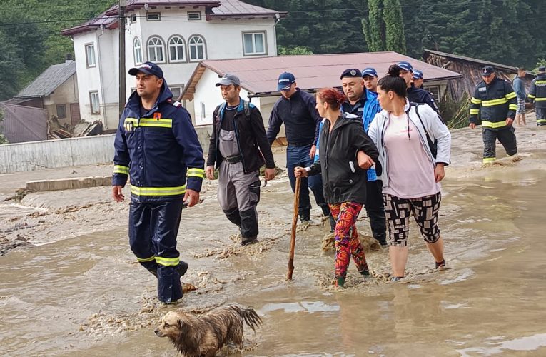 Government grants aid to families affected by floods in Neamț and Suceava