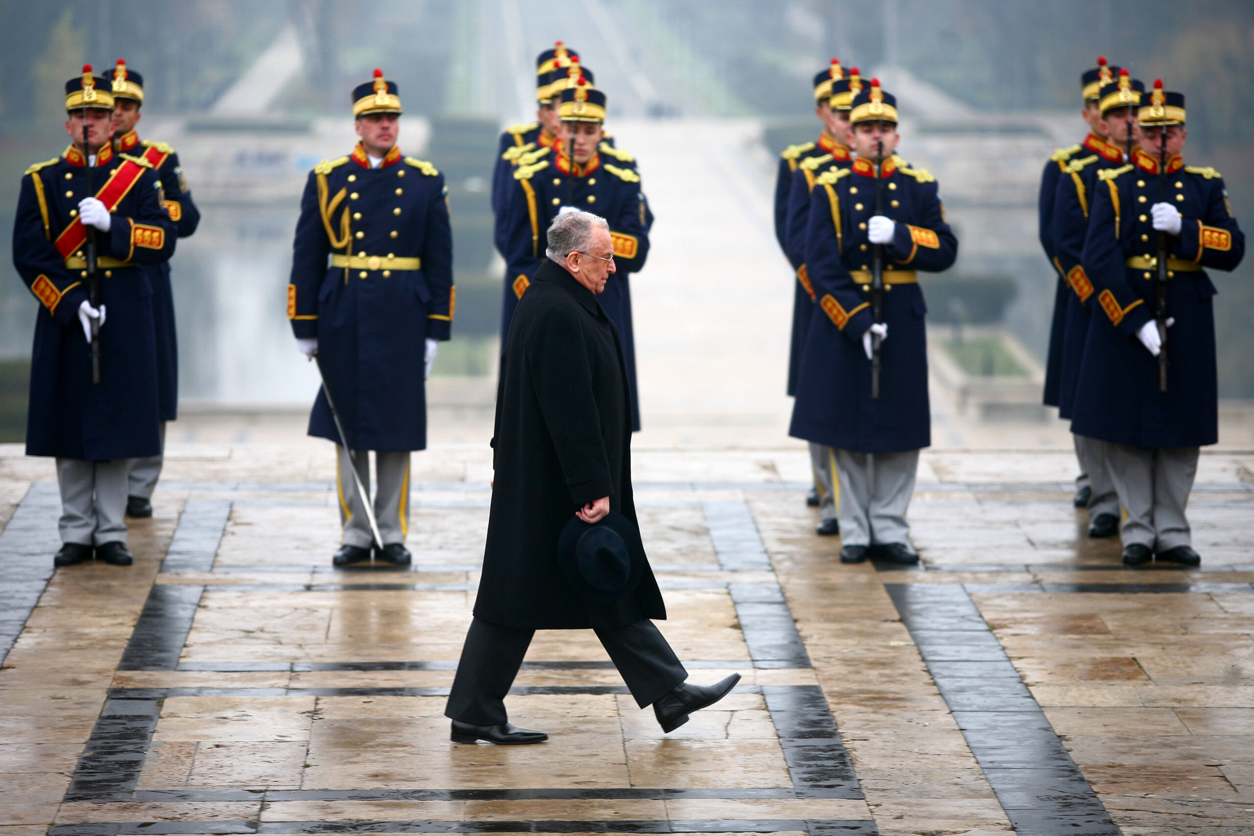 Guvernul a anunțat programul funeraliilor de stat ale fostului președinte Ion Iliescu