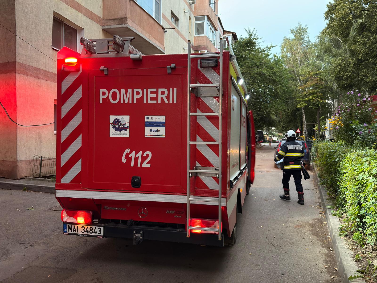 Incendiu într-o garsonieră din Constanța: 26 de persoane, evacuate