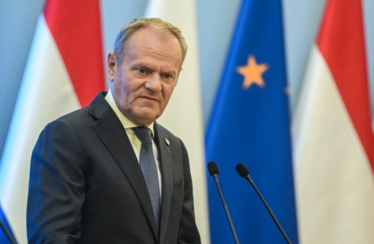 Mai mult de jumătate din polonezi vor demisia prim-ministrului Donald Tusk