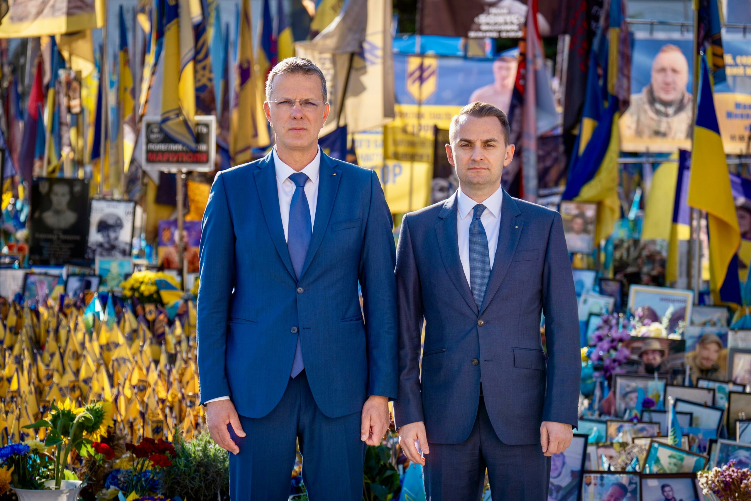 Membri ai Guvernului României, alături de poporul ucrainean de Ziua Independenței Ucrainei