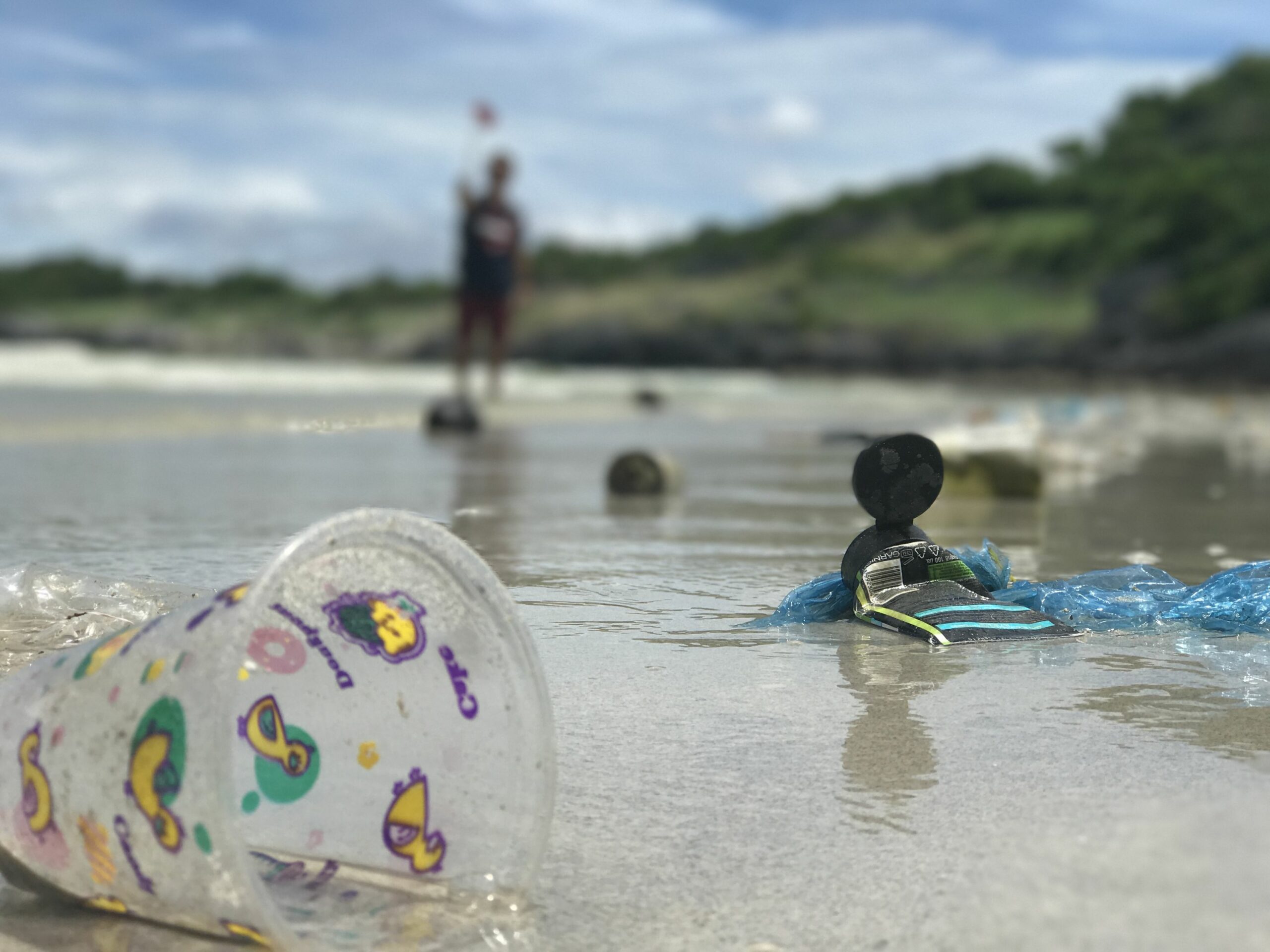 Nu s-a ajuns la un acord privind tratatul pentru combaterea poluării cu plastic la Geneva
