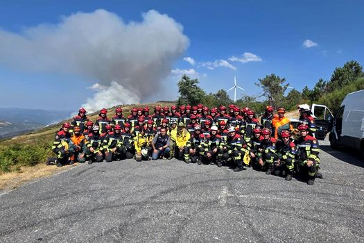 O nouă misiune pentru pompierii români din Spania, în lupta cu incendiile de vegetație