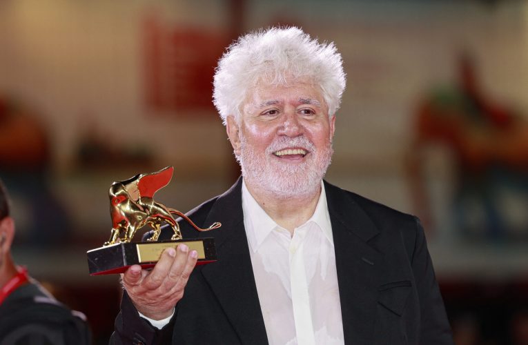 Pedro Almodóvar cere guvernului spaniol să rupă relaţiile cu Israel din cauza conflictului din Gaza