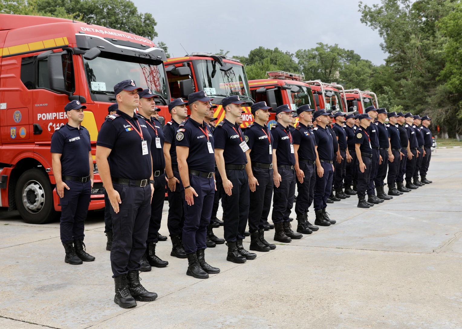 Pompierii români intervin în forță în Grecia. Luptă cu flăcările în regiunea Attica