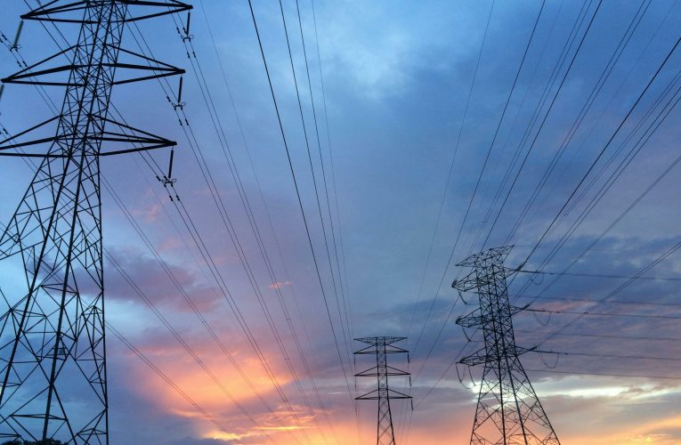 Prețurile energiei din Marea Britanie scad sub zero din cauza furtunii
