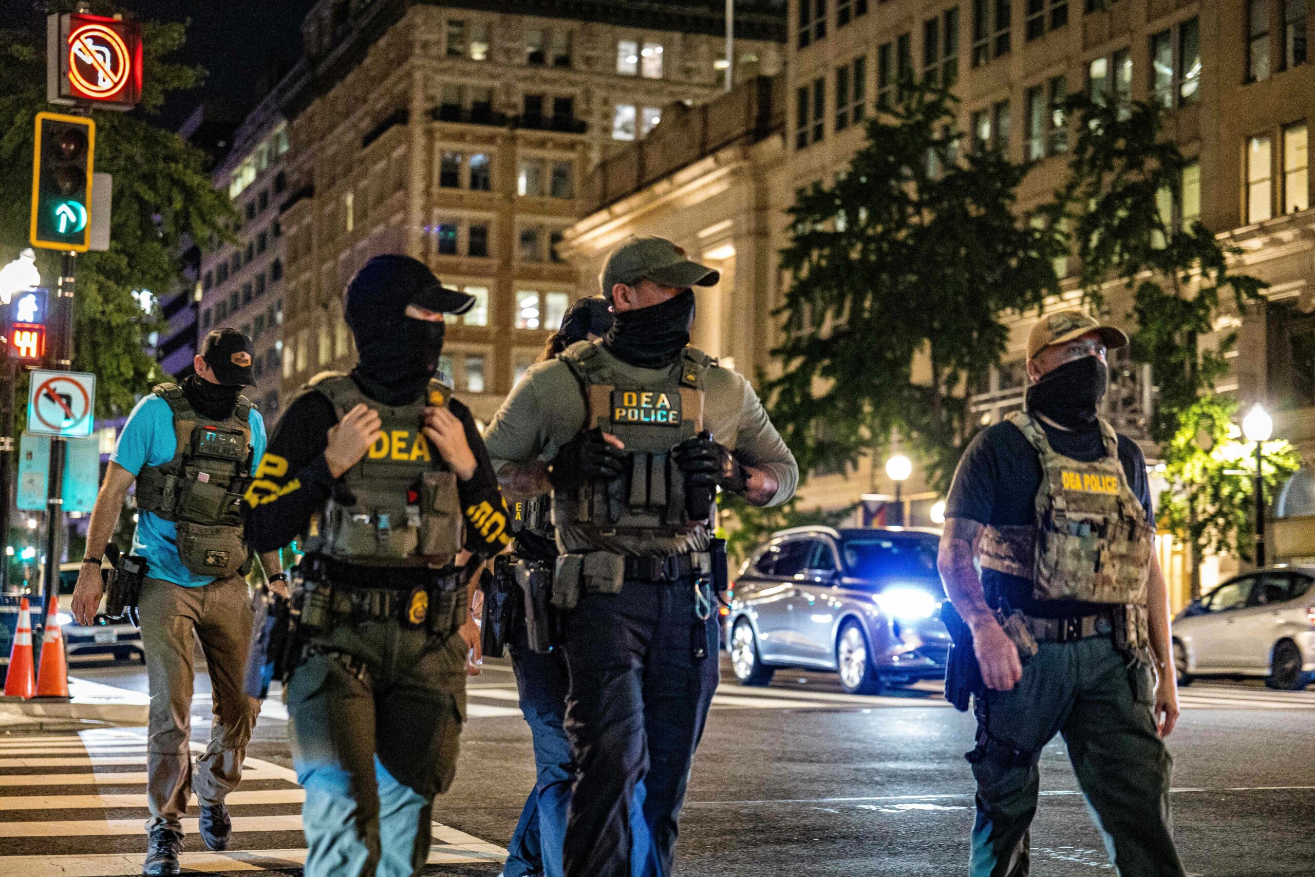 Proteste la Washington DC, în timp ce agenţii federali opresc şoferii pentru controale