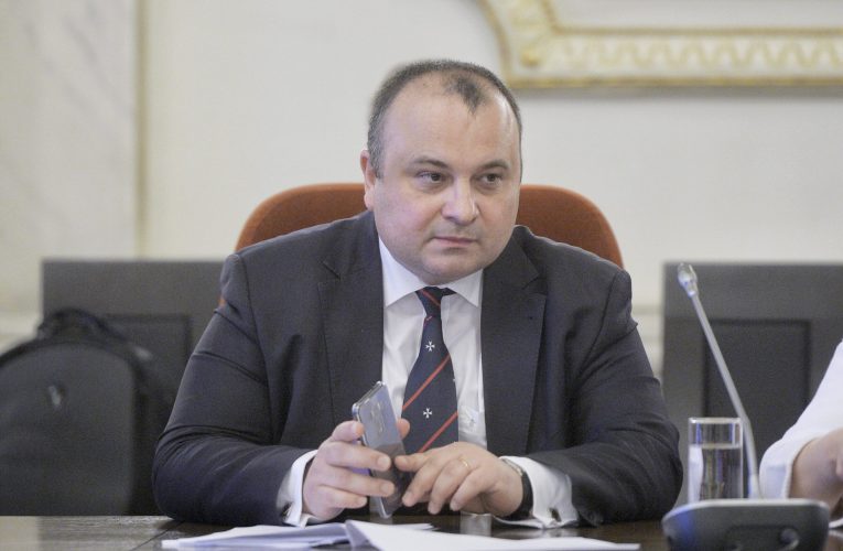 Radu Carp despre întâlnirea Trump-Putin: Vladimir Putin vrea să câștige doar timp