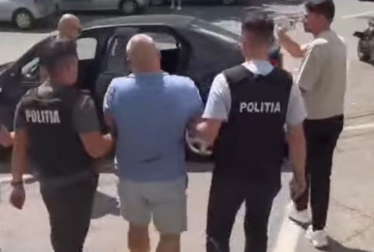 Spargerea oficiului poștal din Timișoara: Doi bărbați căutați, s-au furat 9,5 milioane lei
