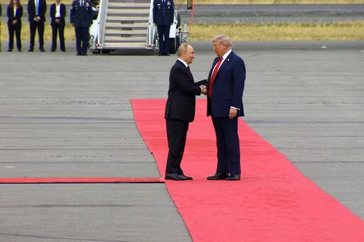 Summitul Trump-Putin | Conferința de presă s-a încheiat brusc, fără întrebări din partea reporterilor și fără detalii clare despre un acord de pace / Trump: Nu există un acord până nu avem la unul