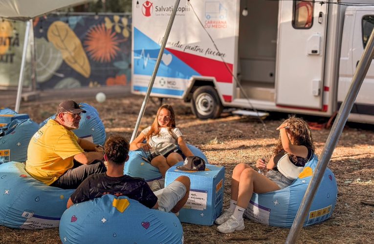 Tinerii de la festivalurile de muzică învață despre riscurile drogurilor, într-un spațiu sigur