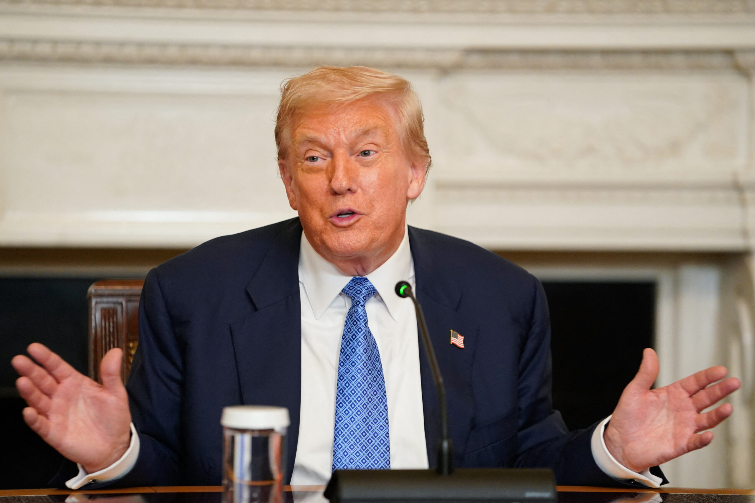 Trump spune că nu va fi „mulțumit” dacă Putin nu va accepta un armistițiu