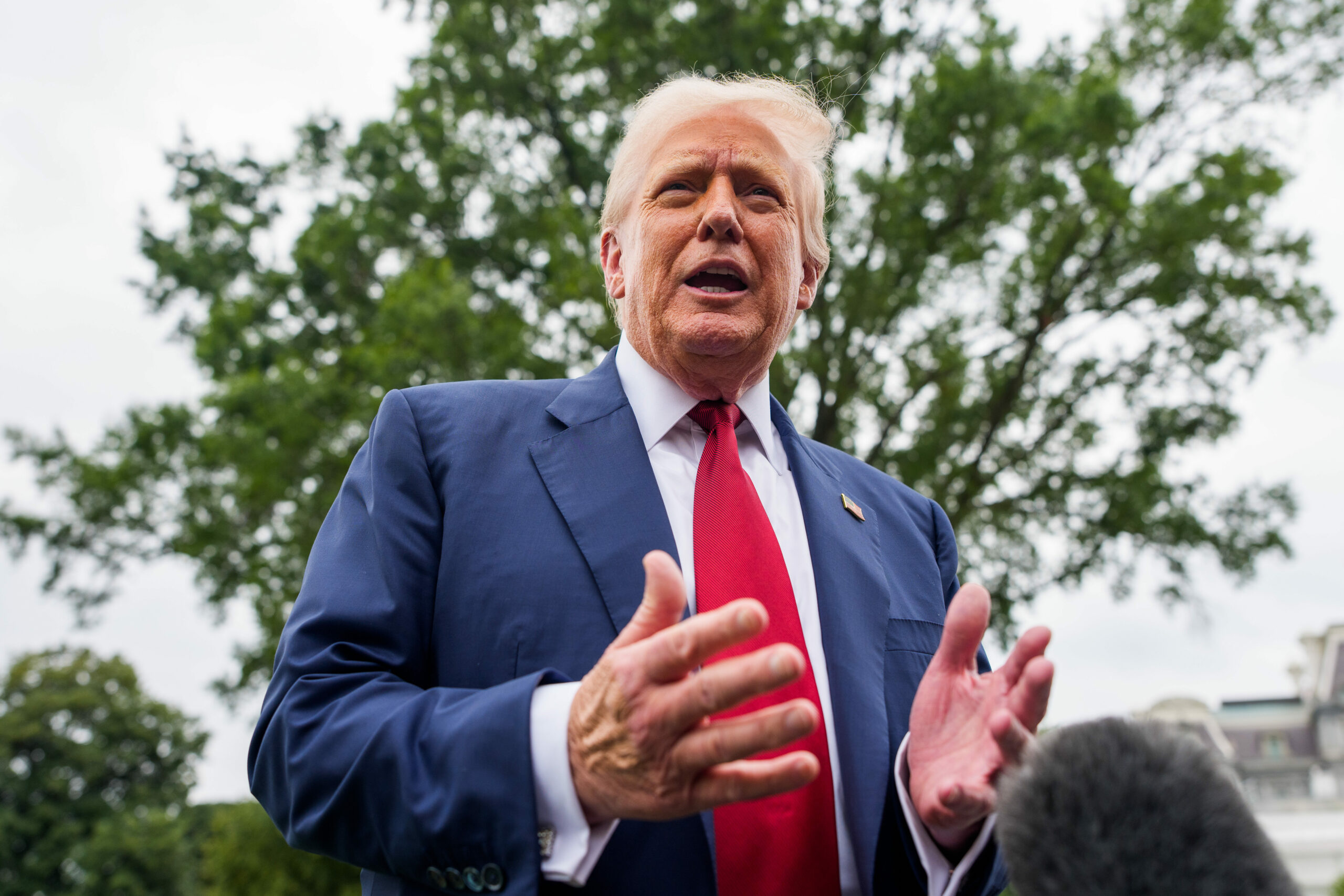 Trump spune că SUA, împreună cu Europa, ar putea oferi Ucrainei garanții de securitate