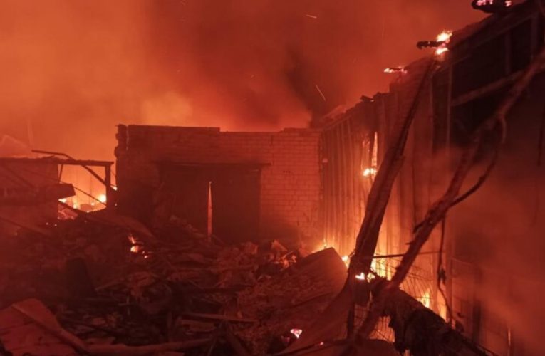 Un atac cu drone ucrainene a provocat un incendiu la un depozit de petrol din Sochi, Rusia