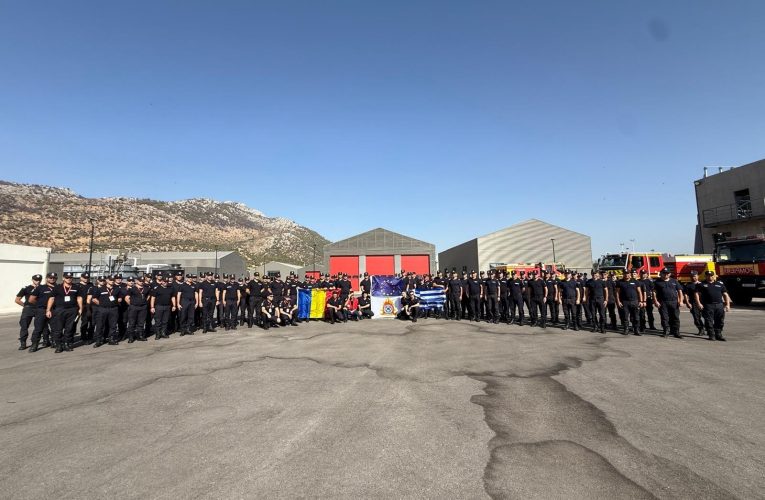 Un nou contingent de pompieri români a ajuns în Grecia pentru misiuni de stingere a incendiilor