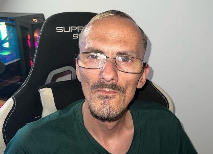 Un streamer francez a decedat în direct. Era adeptul provocărilor online extreme