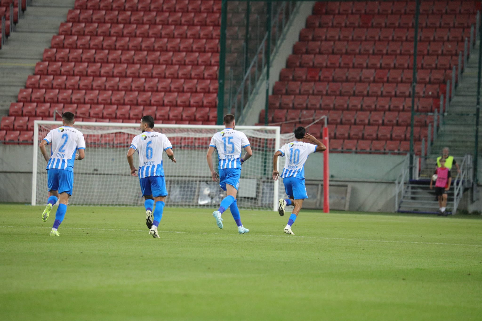 Universitatea Craiova s-a calificat în play-off-ul Conference League, după un meci dramatic cu Spartak Trnava