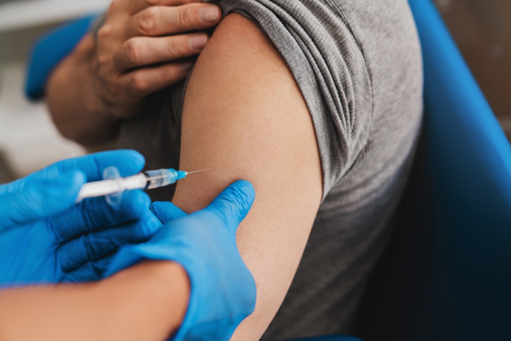Vaccin revoluționar împotriva cancerului de cap și gât testat în Anglia