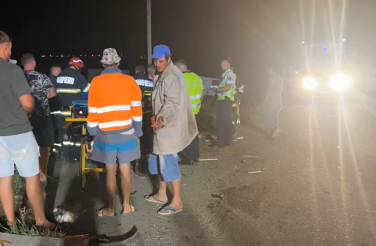 Accident grav în Iași: căruță lovită de autoutilitară. Doi oameni au murit