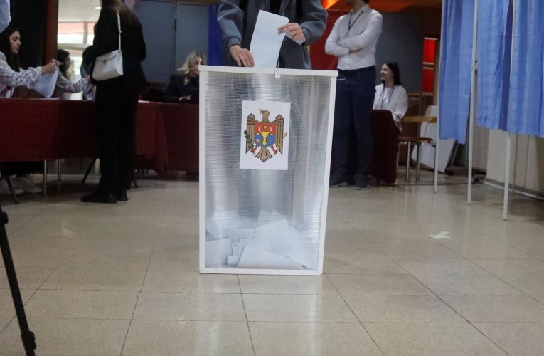 Alertă cu bombă în ziua alegerilor din Moldova: Apeluri robotizate au vizat mai multe locații