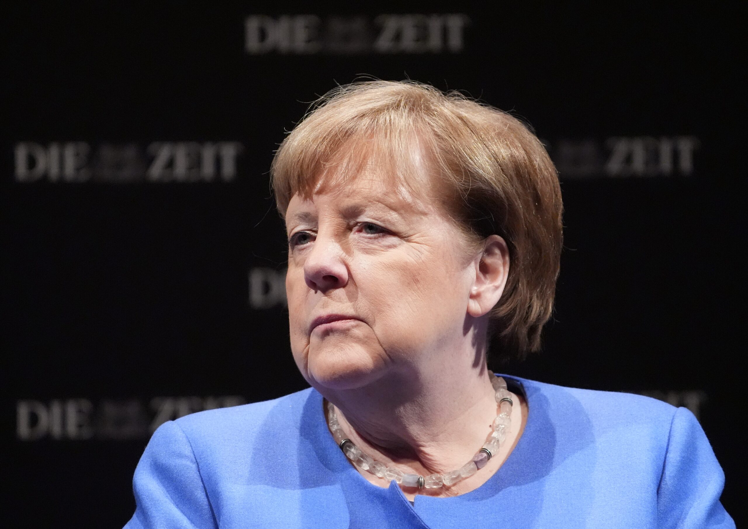 Angela Merkel avertizează că Uniunea Europeană trebuie să rămână unită pentru a face față crizelor și rivalilor globali