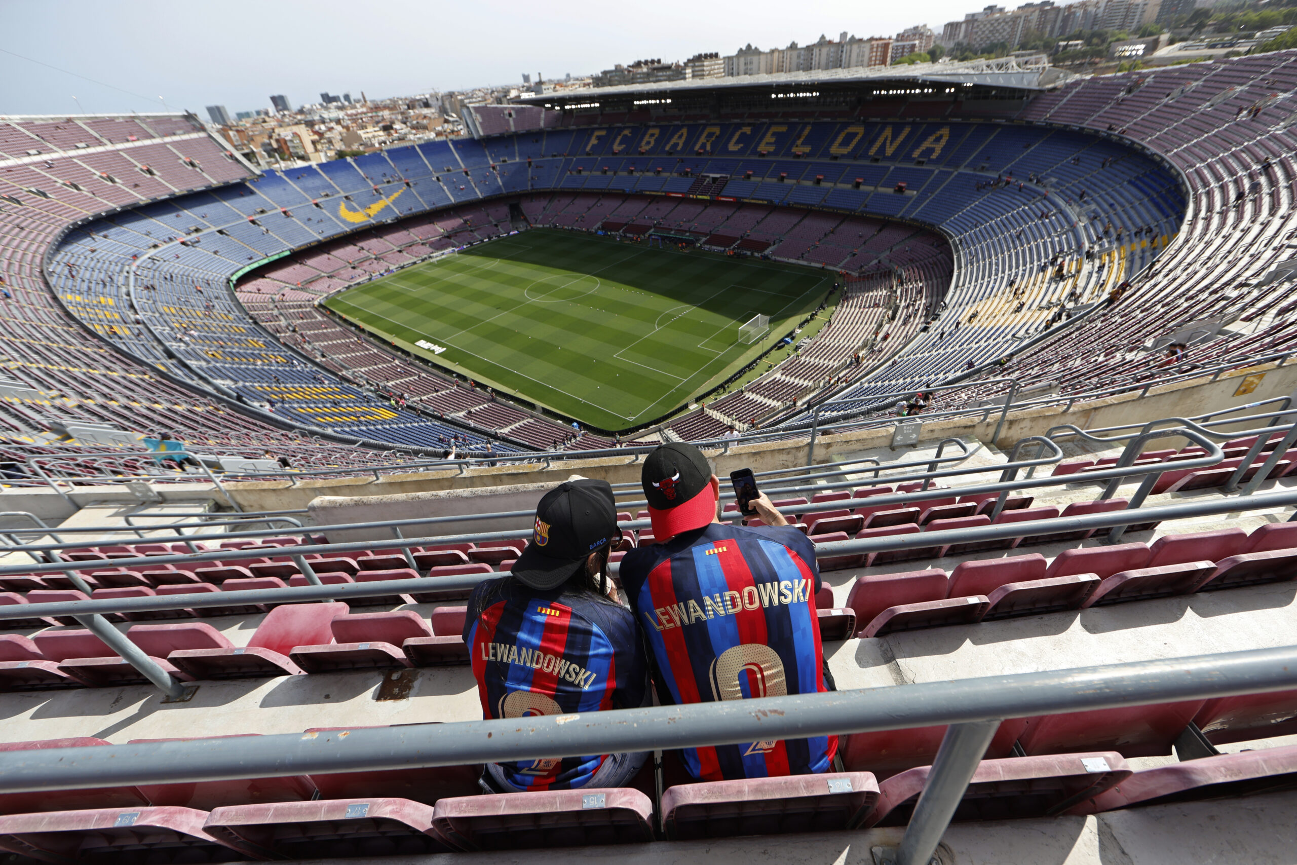 Barcelona: Meciurile de acasă în pericol din cauza accidentărilor și a problemelor cu stadionul