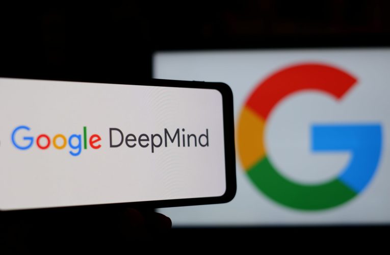 Google DeepMind anunță o descoperire „istorică” în rezolvarea problemelor cu inteligența artificială