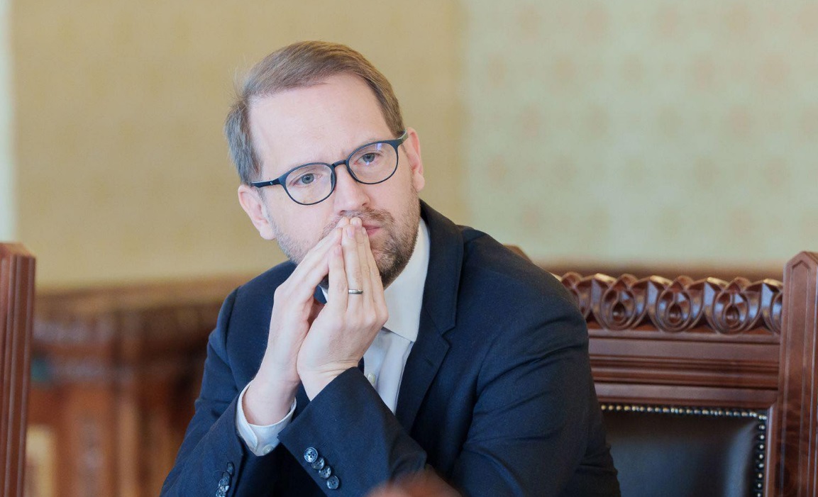 Măsurile luate de PSD nu sunt un semn de maturitate politică. Liderul USR face apel la solidaritate