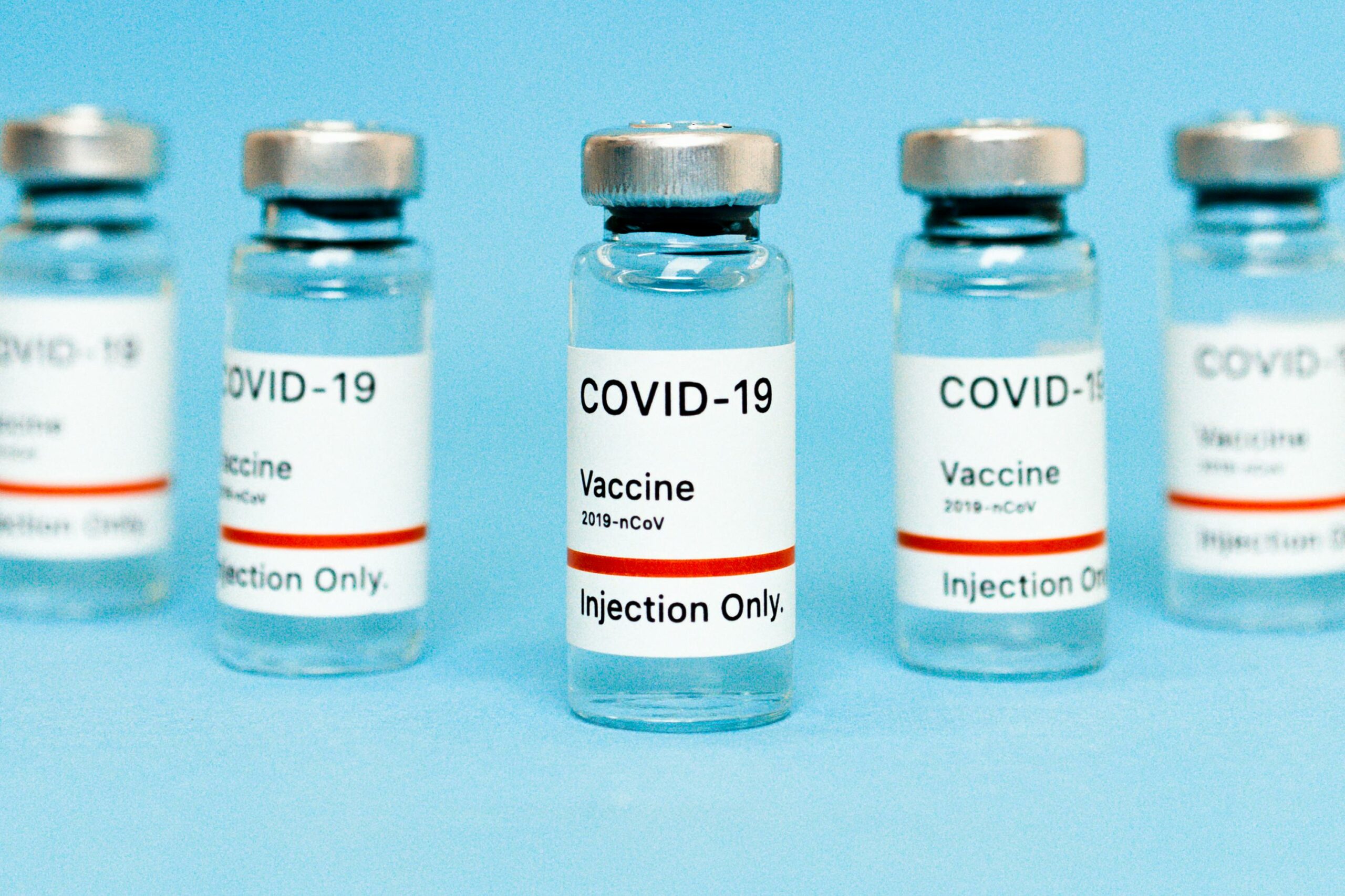 New York sfidează restricțiile Trump la vaccinuri COVID