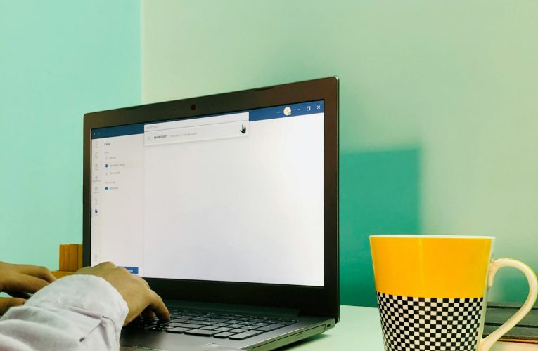 Oamenii de știință au descoperit un adevăr întunecat despre cei care au iubiți și iubite AI