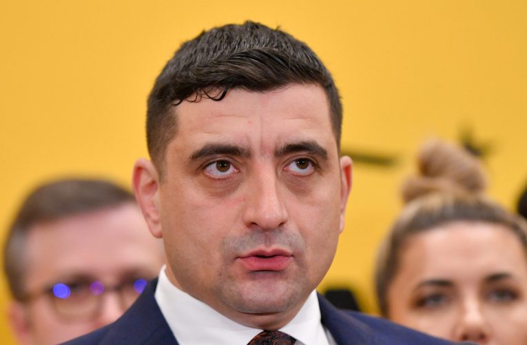 Opoziția refuză să intre în plen. Simion: Un vot într-o zi de duminică nu înseamnă respect
