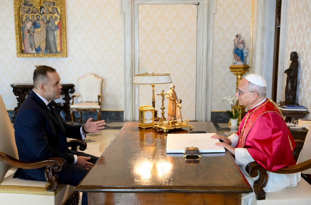 Papa Leon al XIV-lea și președintele polonez, Karol Nawrocki, s-au întâlnit la Vatican