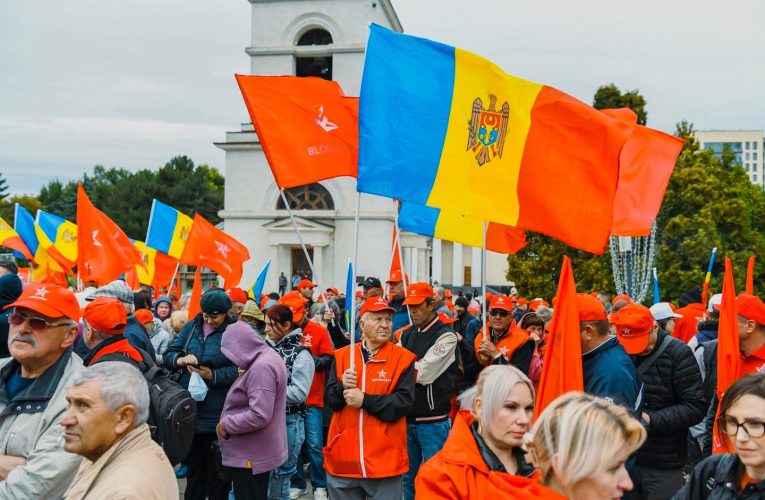 Protest la Chișinău, convocat de Blocul Patriotic. Poliția avertizează că oamenilor li se promit bani pentru a participa