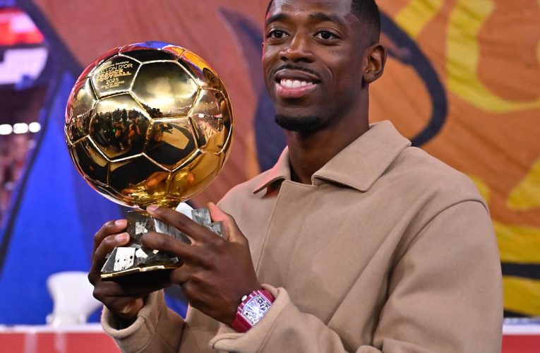 PSG sărbătorește câștigarea Balonului de Aur de Ousmane Dembélé