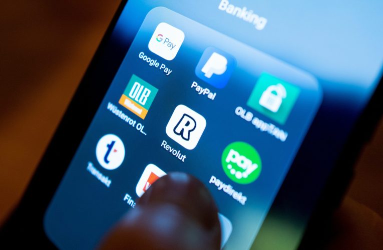 Revolut ajunge la o evaluare record de 75 miliarde de dolari