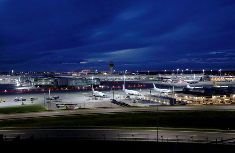 Aeroportul din München a fost închis temporar după ce au fost observate mai multe drone