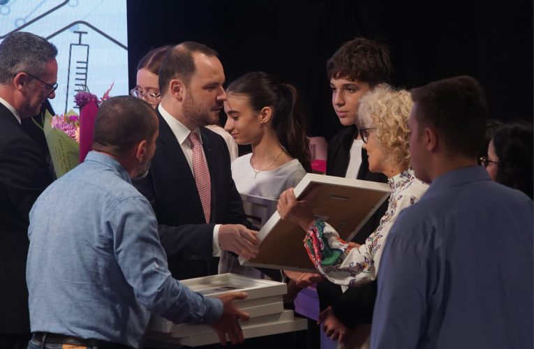 Alexandru Rogobete: România are nevoie de tineri care nu se tem să viseze mare