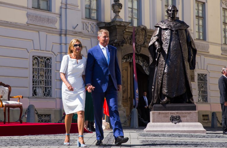 ANAF confirmă că a preluat imobilul fostului președinte Klaus Iohannis din Sibiu. Accesul s-a făcut prin schimbarea yalei ușii de la intrare