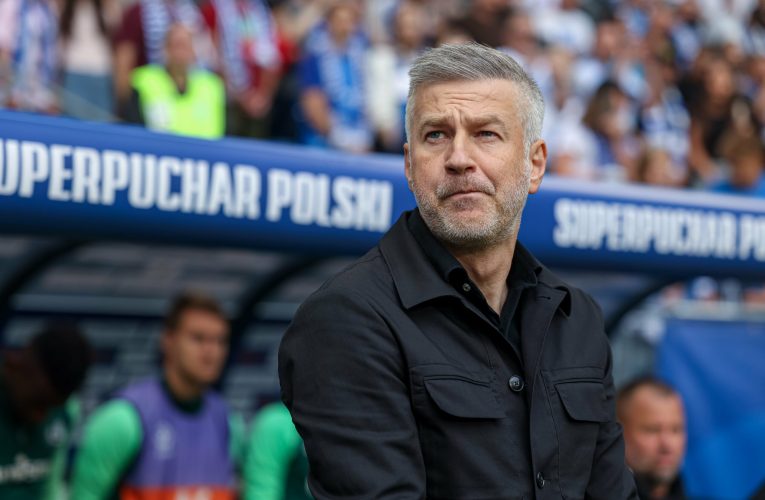 Antrenorul român Edward Iordănescu s-a despărțit de Legia Varșovia
