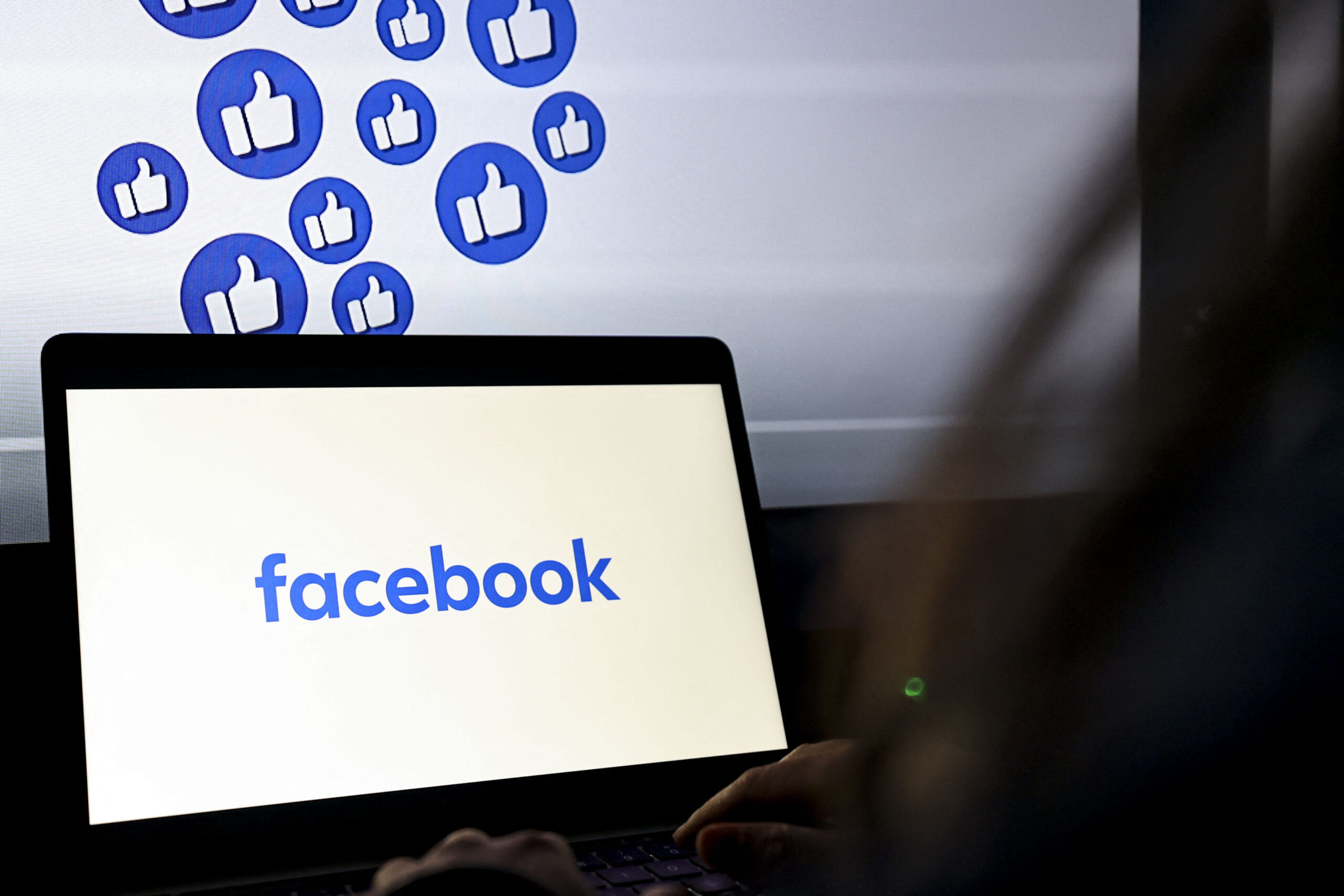 Caz neobișnuit în Tunisia: Un bărbat a fost condamnat la moarte pentru postări pe Facebook considerate ofensatoare