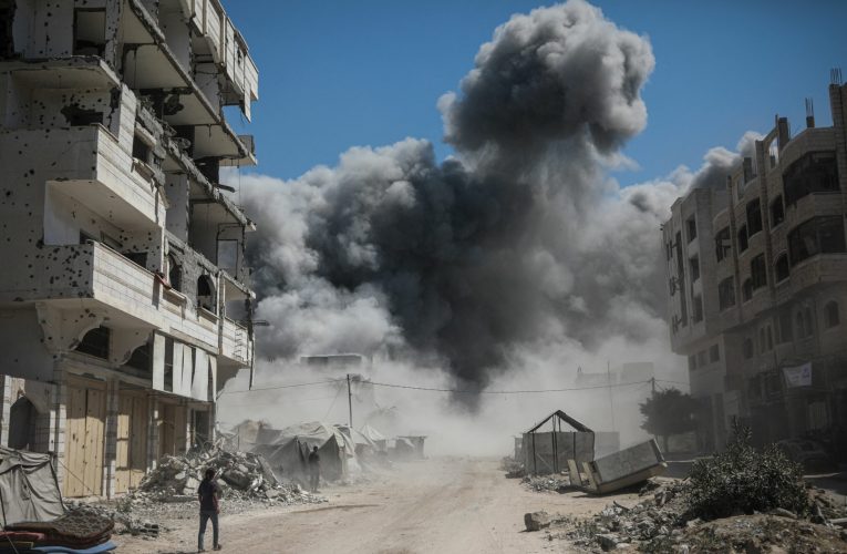 Cel puțin 60 de morți în atacurile israeliene din Gaza din timpul nopții