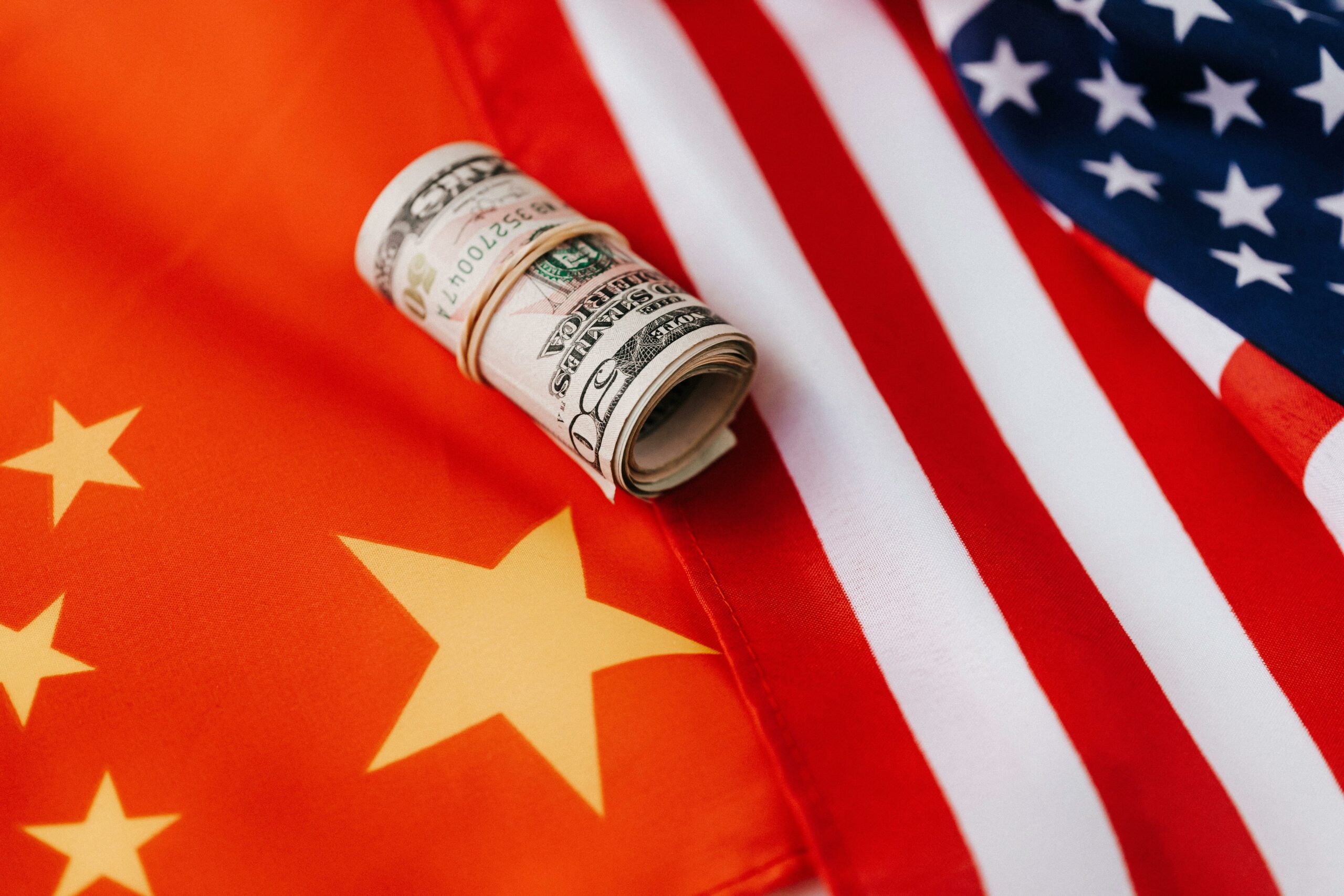 China promite să reziste ferm amenințării lui Trump: Nu vrem un război al tarifelor, dar nici nu ne temem de unul