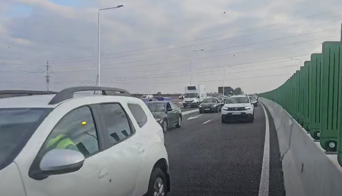 Circulaţia pe drumul care face legătura între A1 şi Timişoara se deschide luni